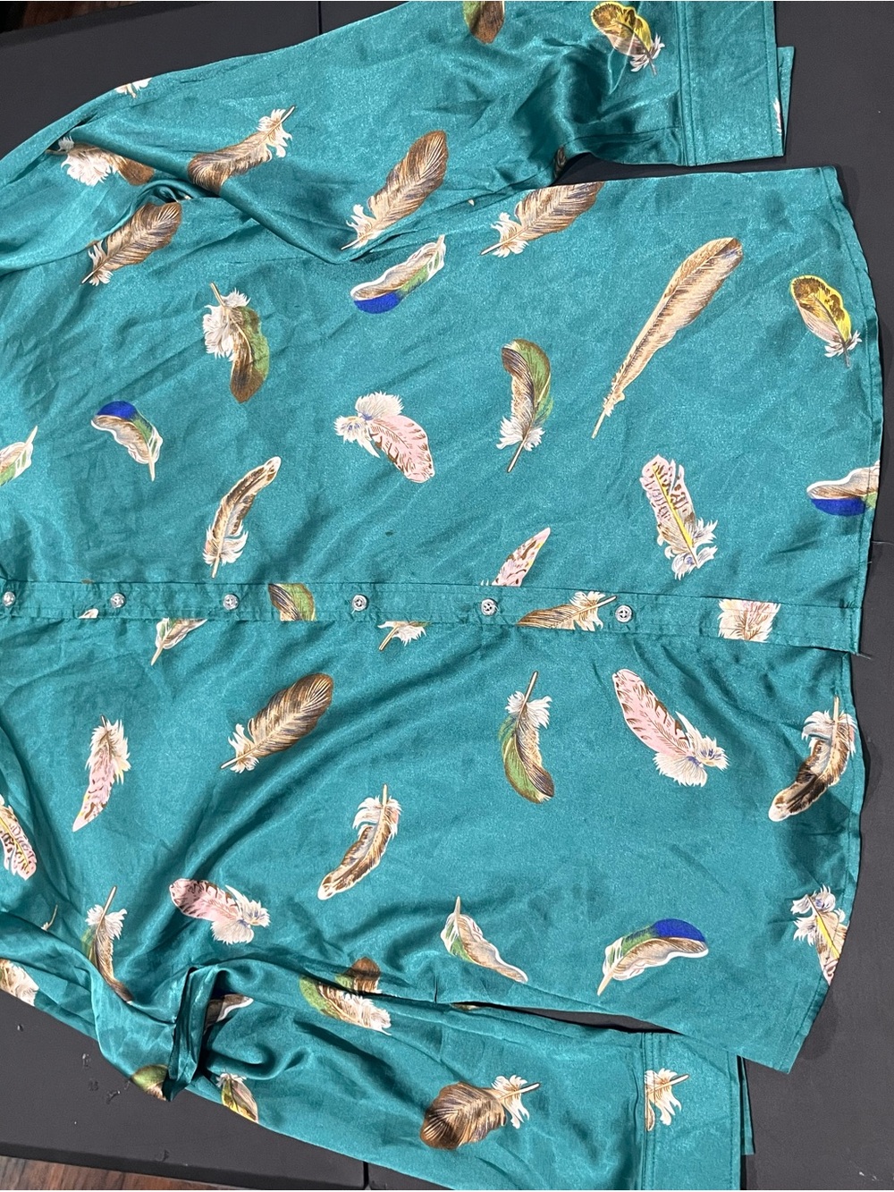 Teal Feather Print Button-Up Shirt - Picture 3 of 3
